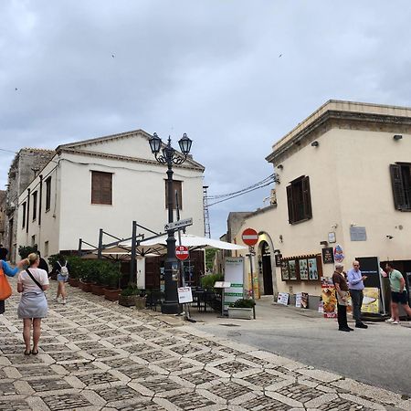 Porta Trapani Guest House Erice Esterno foto
